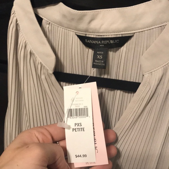 Petite XS top! Banana Republic - Picture 3 of 3